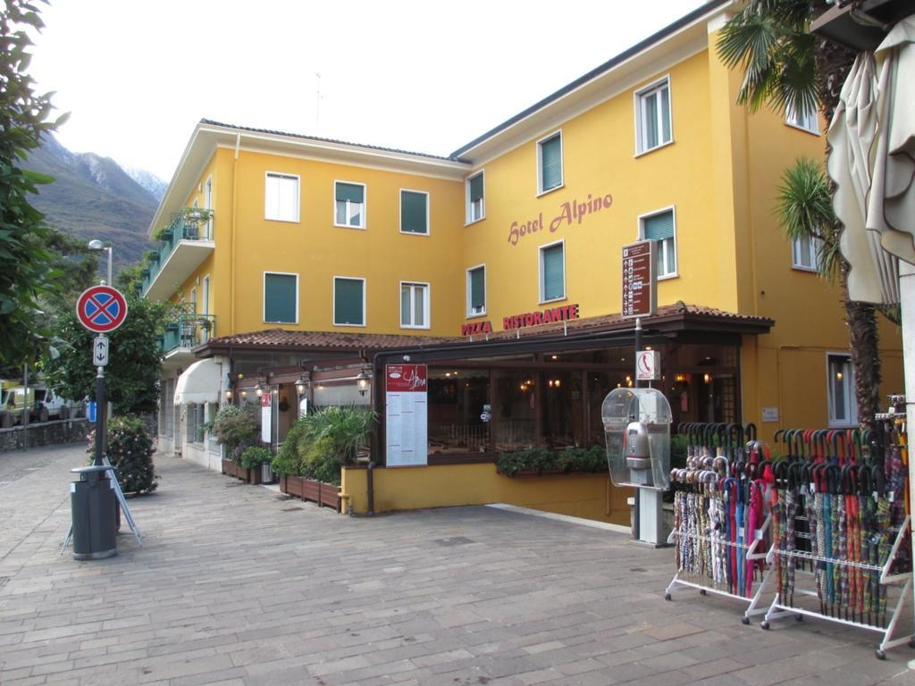 Hotel Alpino Malcesine Exterior photo